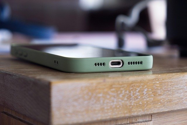 Celular intermediário vale a pena? Testei os dois modelos mais comentados e conto a verdade Celular intermediário vale a pena? Testei os dois modelos mais comentados e conto a verdade